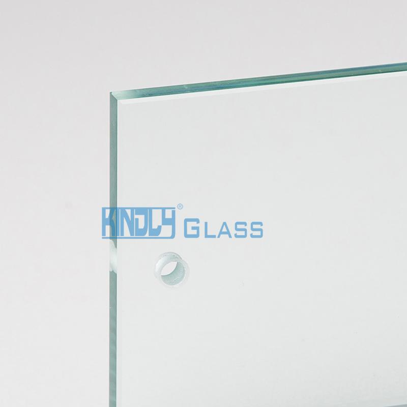 Vidrio templado transparente con perforación